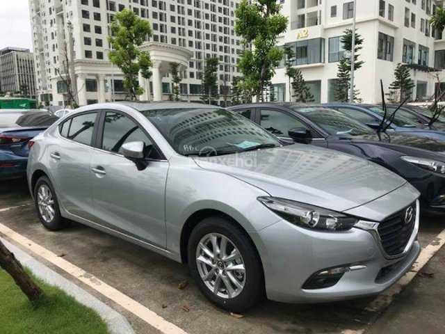 Bán Mazda 3 1.5 đời 2018, giá chỉ 659 triệu, đủ màu, trả góp 90% xe - LH 0977.759.946