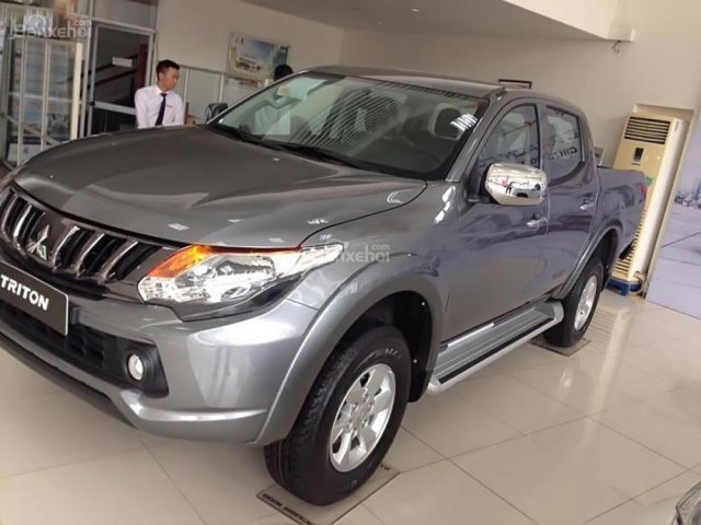 Cần bán xe Mitsubishi Triton 4x2 AT sản xuất năm 2018, màu xám 