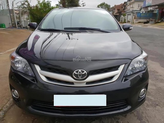 Cần bán Toyota Corolla altis 2.0V đời 2011, màu đen, giá tốt0