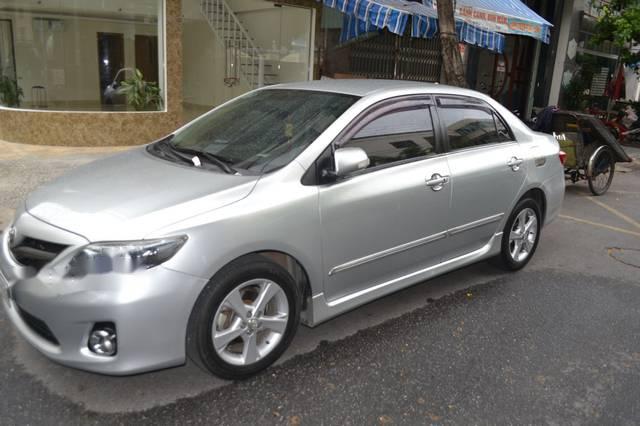 Bán Toyota Corolla altis AT năm 2012, màu bạc 