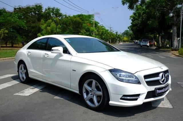 Cần bán Mercedes CLS 350 năm sản xuất 2014, màu trắng, nhập khẩu