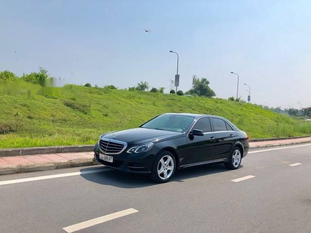 Bán xe Mercedes E200 năm sản xuất 2014, màu đen