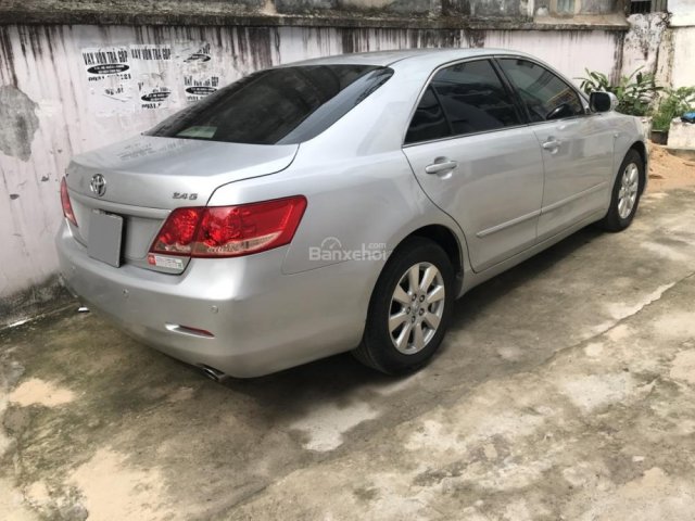 Cần bán xe Toyota Camry 2.4G 2008 màu bạc zin