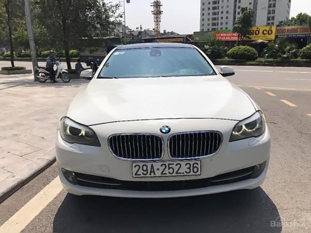 Bán BMW 5 Series 523i 2010, màu trắng, nhập khẩu