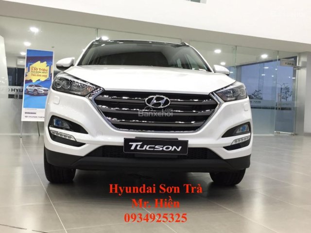 Bán xe Hyundai Tucson 2.0 MPI sản xuất năm 2019, màu trắng, xe nhập