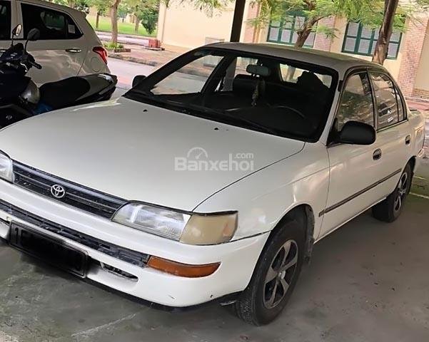 Chính chủ bán Toyota Corolla đời 1994, màu trắng, nhập khẩu