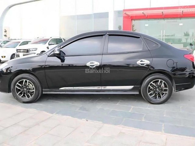 Bán Hyundai Avante 1.6 MT năm sản xuất 2016, màu đen, 445tr