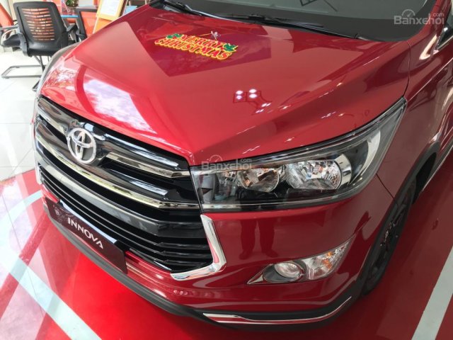 Bán Toyota Innova Ventuner 2018 mới 100%, chỉ cần 170tr nhận xe