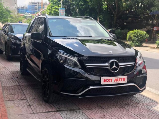 Bán Mercedes GLE 400 sx 2016 đk 2017 màu đen 26.000km