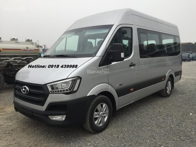 Hyundai Solati 16 chỗ model 2019, 199tr giao xe ngay, tặng bảo hiểm - LH: 0918439988