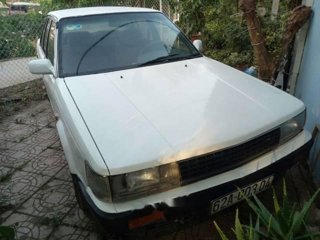 Bán xe Nissan Bluebird MT sản xuất 1989, màu trắng