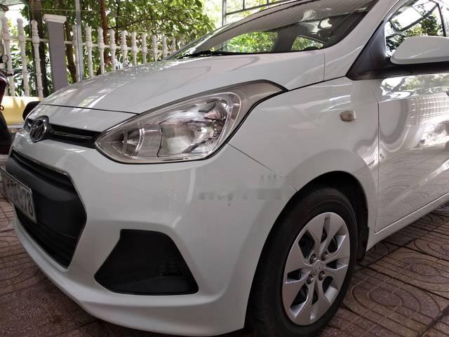 Cần bán lại xe Hyundai Grand i10 năm sản xuất 2015, màu trắng, nhập khẩu 