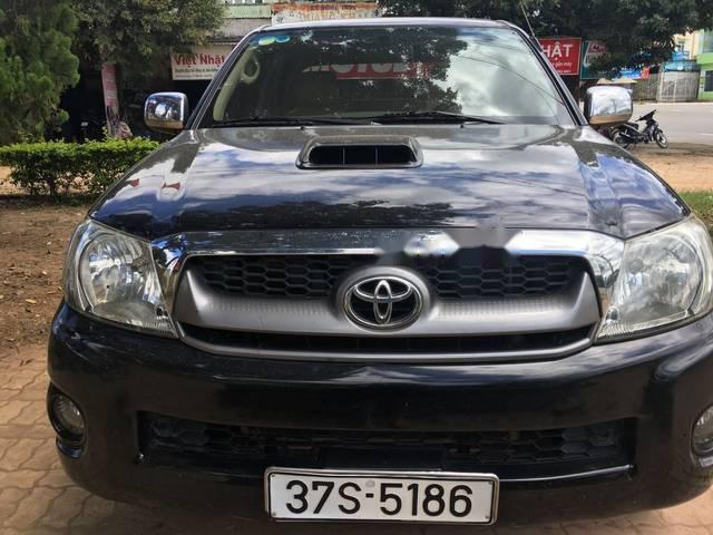 Cần bán Toyota Hilux MT đời 2009, xe nhập, máy êm, hai cầu