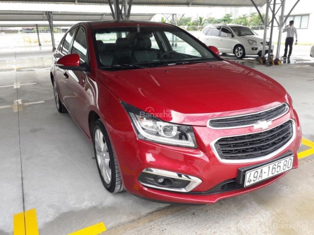 Cần bán xe Chevrolet Cruze LTZ sản xuất 2017, màu đỏ, đi 2 vạn