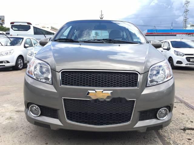 Cần bán xe Chevrolet Aveo 2018, màu xám, giá tốt