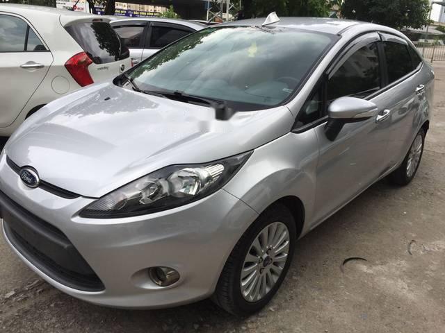 Cần bán Ford Fiesta số tự động, Sx 2011, bản Sedan