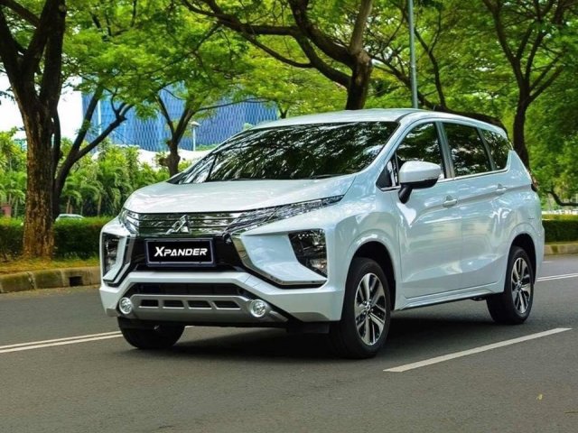 Cần bán xe Mitsubishi Xpander AT đời 2018, màu trắng, nhập khẩu nguyên chiếc, 620tr