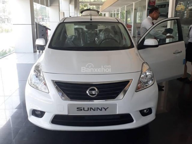 Bán Nissan Sunny XL đời 2018, màu trắng