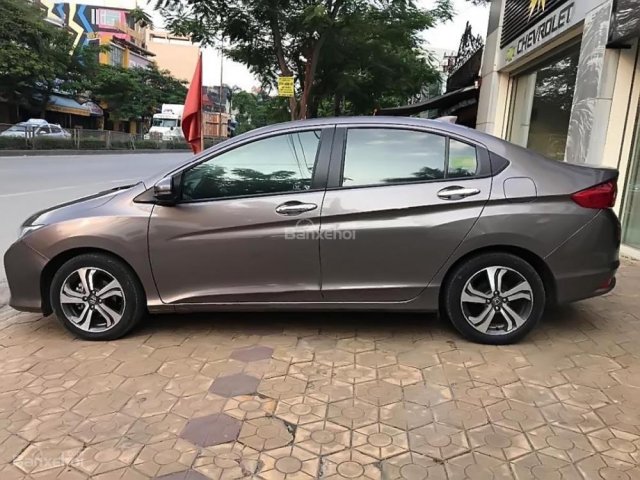 Bán xe Honda City màu titan, sản xuất và đăng ký 2015 chính chủ tư nhân sử dụng, biển HP