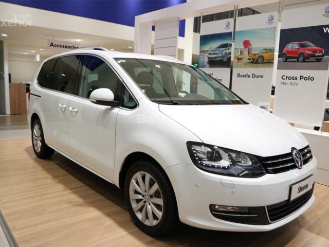 Xe Volkswagen Sharan, giao ngay, hỗ trợ vay đến 85% và ưu đãi, hotline 012.3344.6666