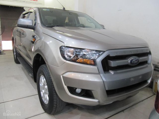 Cần bán Ford Ranger XLS 2.2 4X2 đời 2017, nhập khẩu nguyên chiếc