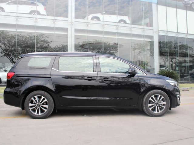 Kia Phú Mỹ Hưng - bán Kia Sedona siêu khuyến mại tặng gói bảo hiểm thân vỏ cùng nhiều ưu đãi. Liên hệ: 0902.53.54.03