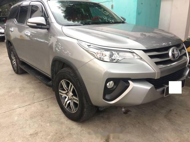 Cần bán lại xe Toyota Fortuner 2.4G sản xuất năm 2017