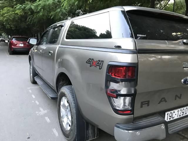 Cần bán Ford Ranger XLT năm 2017, màu bạc
