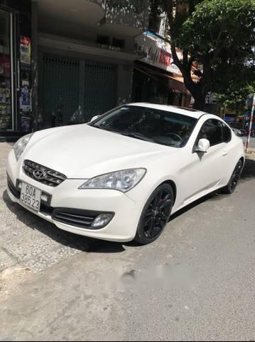 Bán Hyundai Genesis sản xuất 2010, màu trắng, giá chỉ 498 triệu