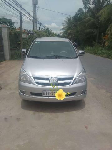 Bán Toyota Innova sản xuất 2006, màu bạc, giá 270tr