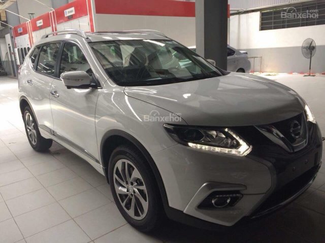 Cần bán xe Nissan X trail V-Series đời 2018, màu trắng