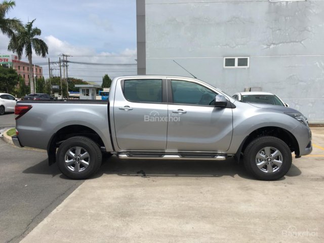 Bán xe Mazda BT 50 năm 2018, màu bạc, nhập khẩu, 655 triệu