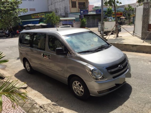 Cần bán Hyundai Starex 2011, số sàn, máy dầu, máy cực bốc cực êm