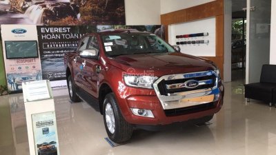 Bắc Cạn Ford cần bán xe Ford Ranger XLT 2.2 AT năm sản xuất 2018, nhập khẩu, LH 0933906119