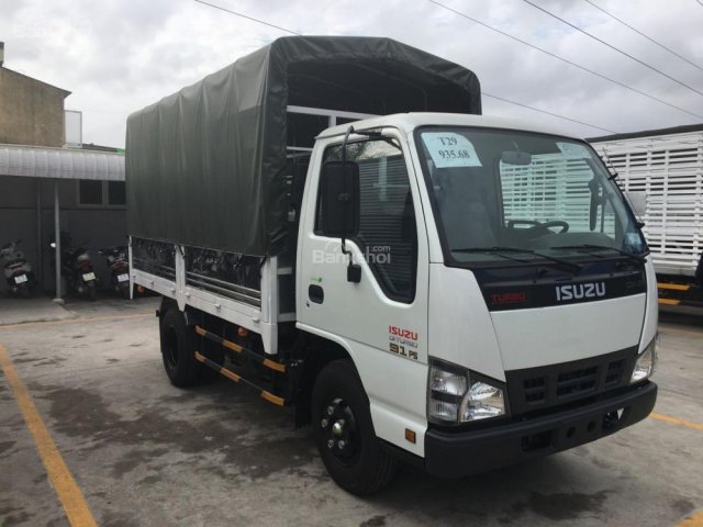 Bán xe tải Isuzu 2.4 tấn, thùng mui bạt, tại Thái Bình