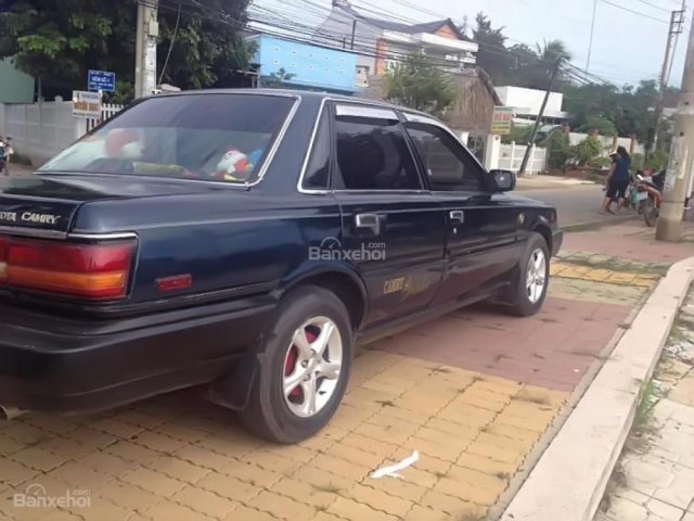 Bán ô tô Toyota Camry 2.0 MT đời 1989, màu xanh lam, nhập khẩu Mỹ