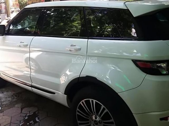 Cần bán lại xe LandRover Range Rover Evoque sản xuất 2013, màu trắng, xe nhập chính chủ