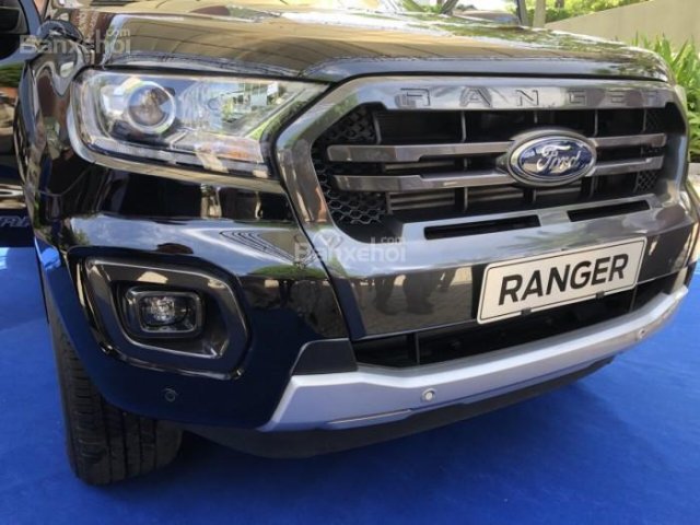 Bán Ford Ranger đời 2018 2.0 Biturbo, giá chỉ 917 triệu, hỗ trợ 90% trả góp - LH 0978212288