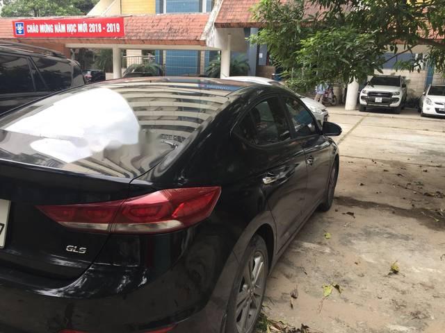 Gia đình bán Hyundai Elantra 1.6AT năm sản xuất 2017, màu đen