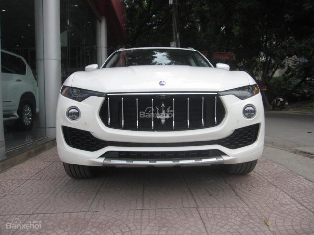 Maserati Levante 2017, xe mới