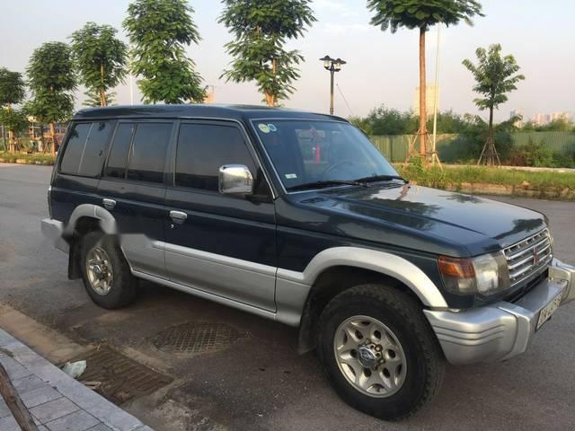 Cần bán lại xe Mitsubishi Pajero MT đời 2000 chính chủ 