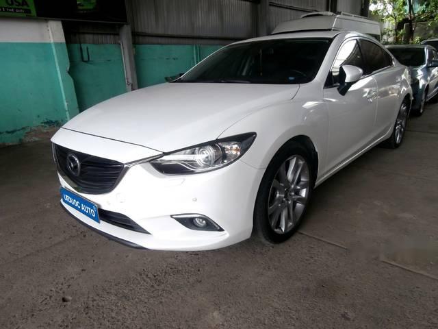 Bán Mazda 6 2.5 đời 2016, màu trắng  