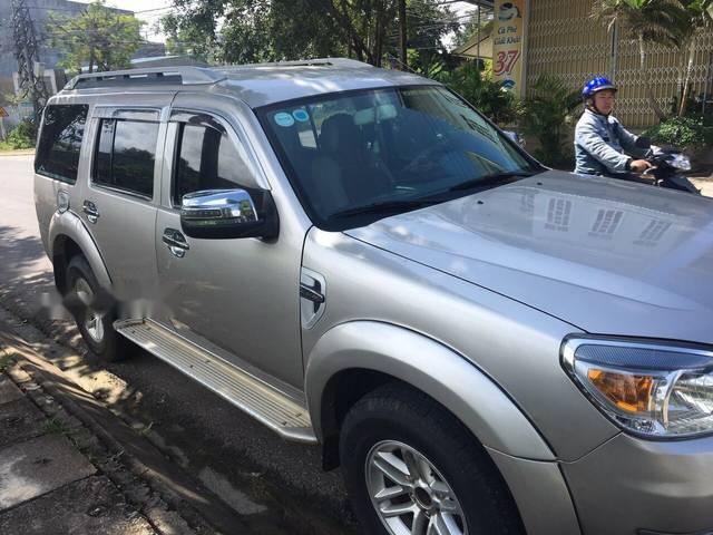 Bán xe Ford Everest sản xuất năm 2010, màu bạc