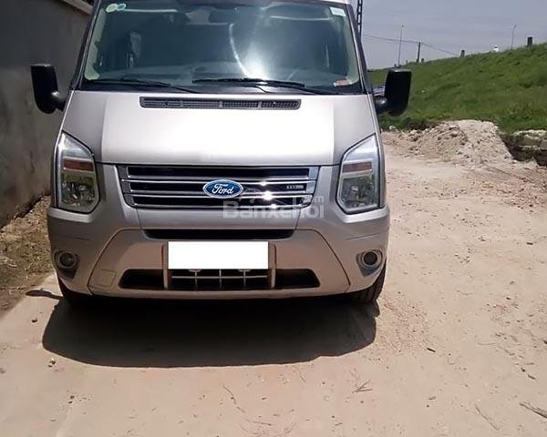 Cần bán gấp Ford Transit Luxury đời 2014, màu bạc chính chủ