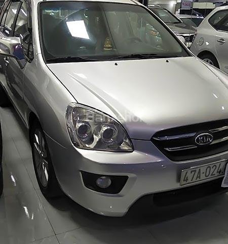 Bán xe Kia Carens EXMT đời 2011, màu bạc chính chủ, 345 triệu 