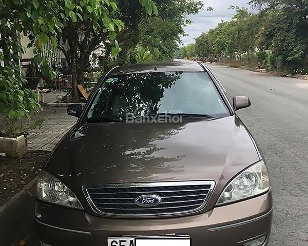 Cần bán lại xe Ford Mondeo năm sản xuất 2004, 215tr