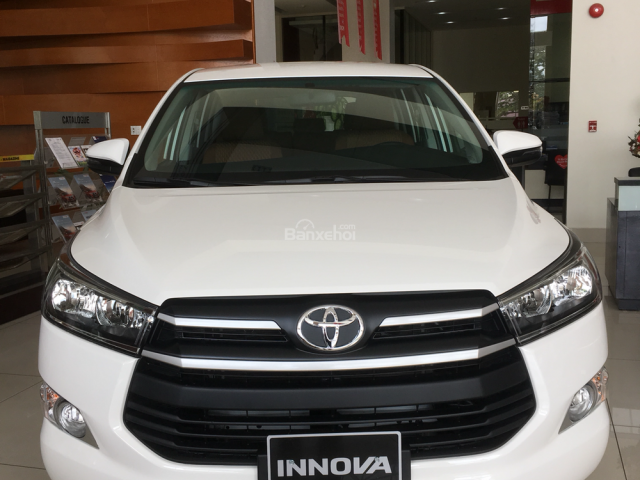 Toyota Innova E 2018 mới 100%, giá tốt tại Cần Thơ