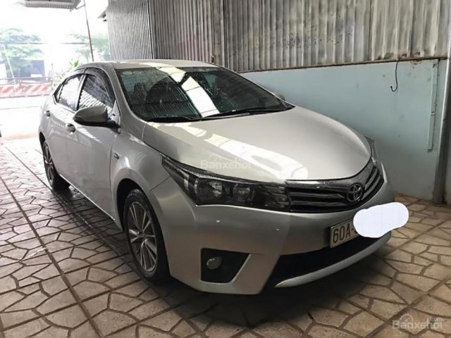 Bán Toyota Corolla altis sản xuất năm 2015, màu bạc 