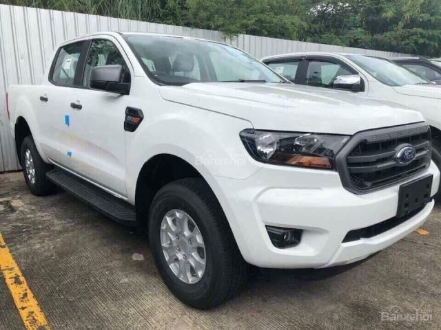 Bán Ford Ranger 2.2 XLS AT 4X2, giao ngay trong tháng  đời 2018, nhập khẩu