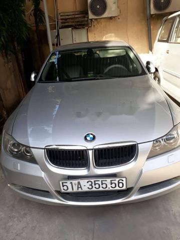 Bán BMW 3 Series 320i sản xuất năm 2007, màu bạc, xe còn đẹp